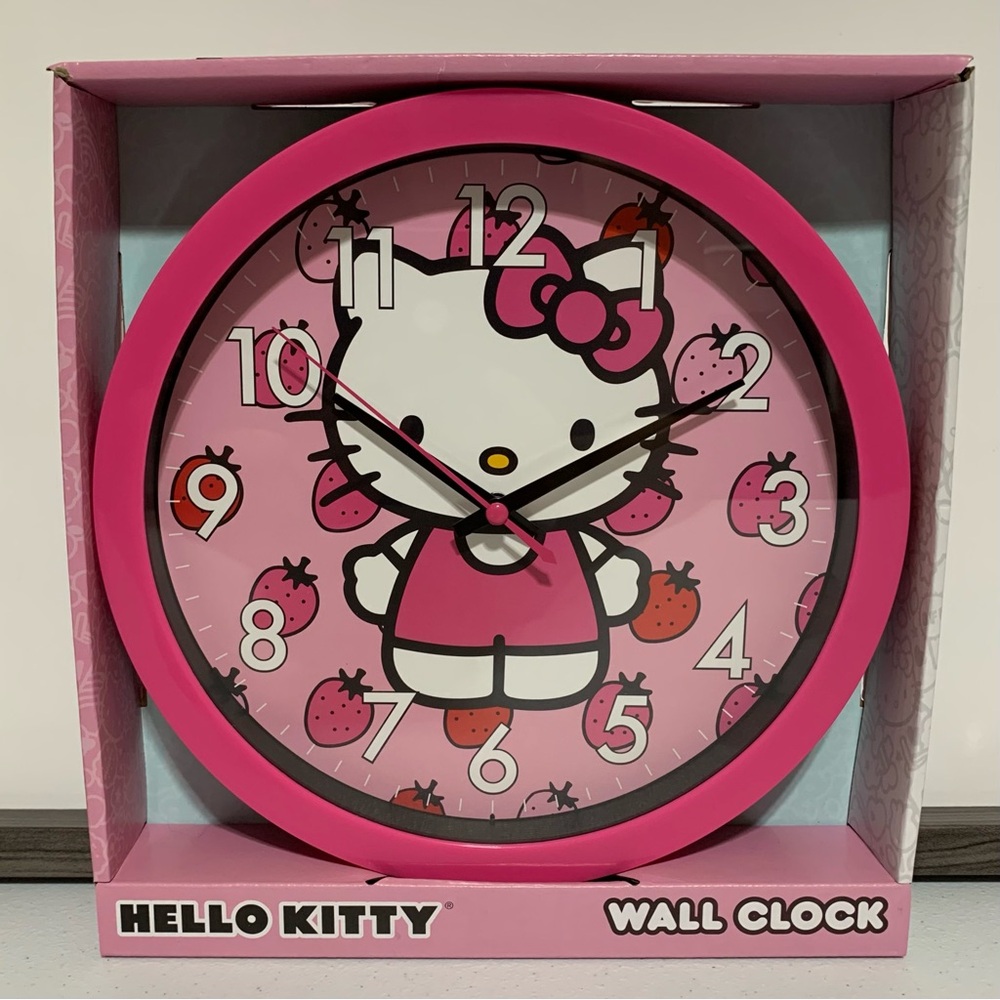 Hello Kitty by Sanrio Analog Wall Clock-New in Box